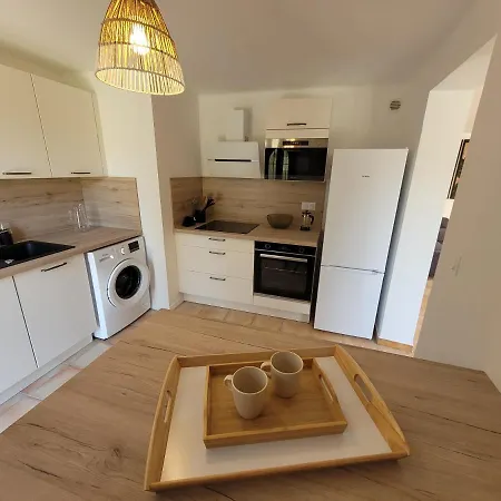 Le Cocooning - Rez De Villa - Frejus Centre -Wi-Fi