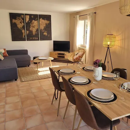 Le Cocooning - Rez De Villa - Frejus Centre -Wi-Fi Apartman *