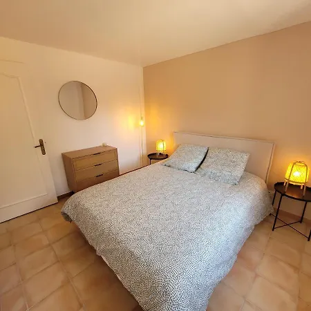 Le Cocooning - Rez De Villa - Frejus Centre -Wi-Fi *
